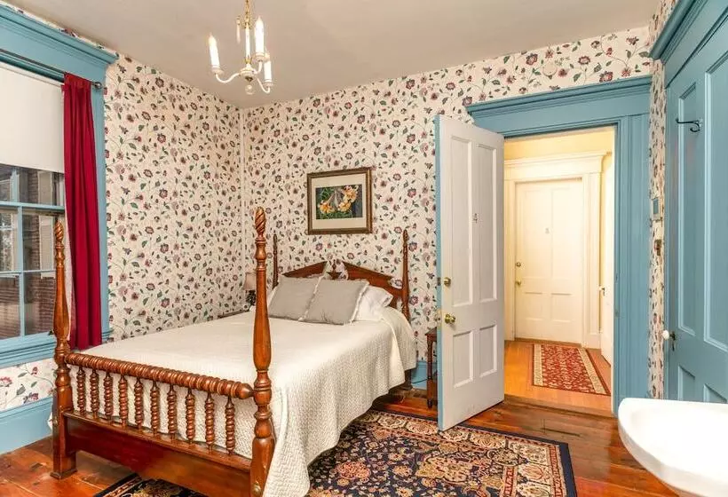 The Jeremiah Mason House B & B