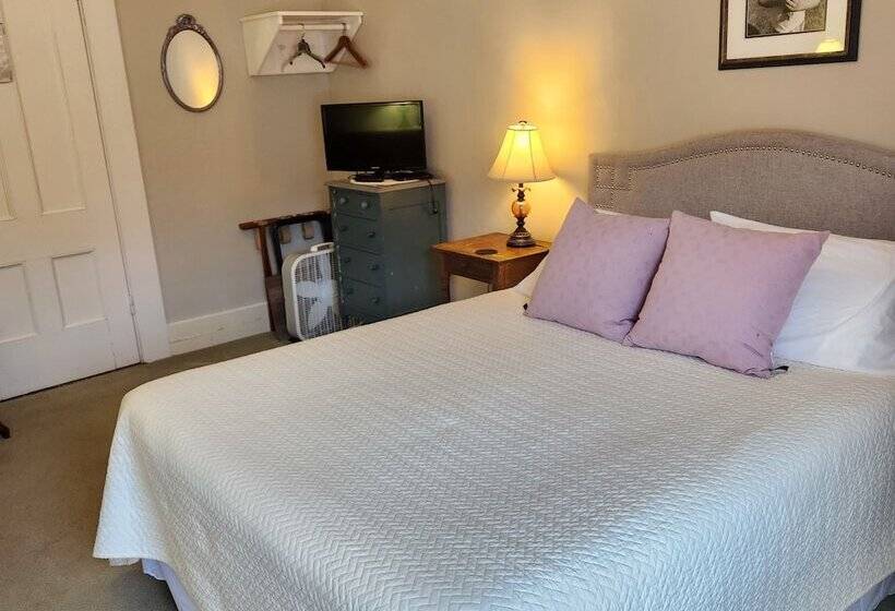 The Jeremiah Mason House B & B