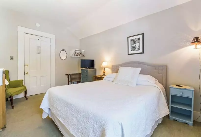 The Jeremiah Mason House B & B