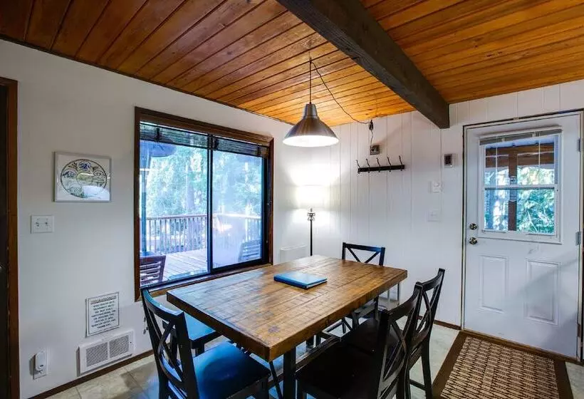 98sl   Hot Tub   Bbq   Pets Ok   Wifi   Sleeps 6