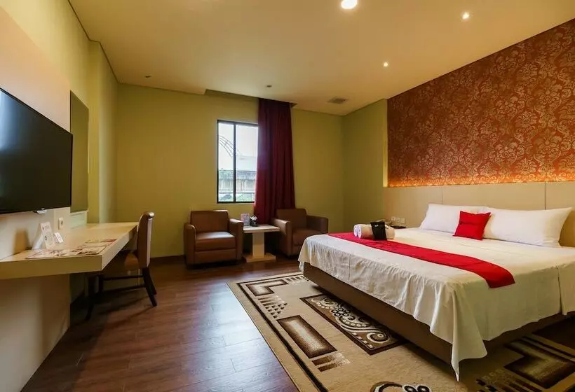 ホテル Reddoorz Plus Near Dunia Fantasi Ancol