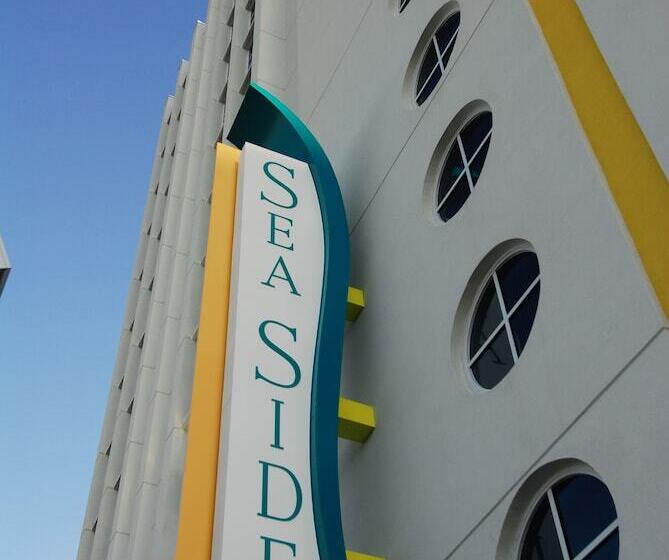 هتل Seaside Resort