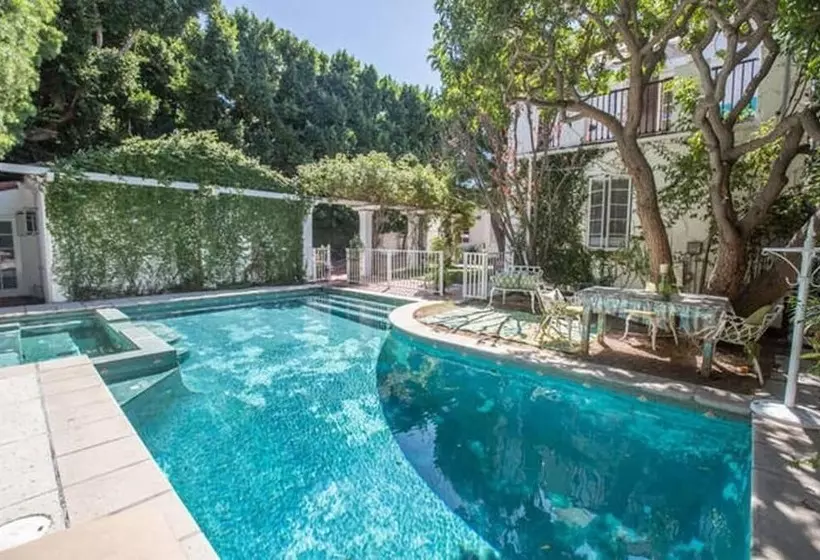 ペンション Beverly Hills Celebrity Home