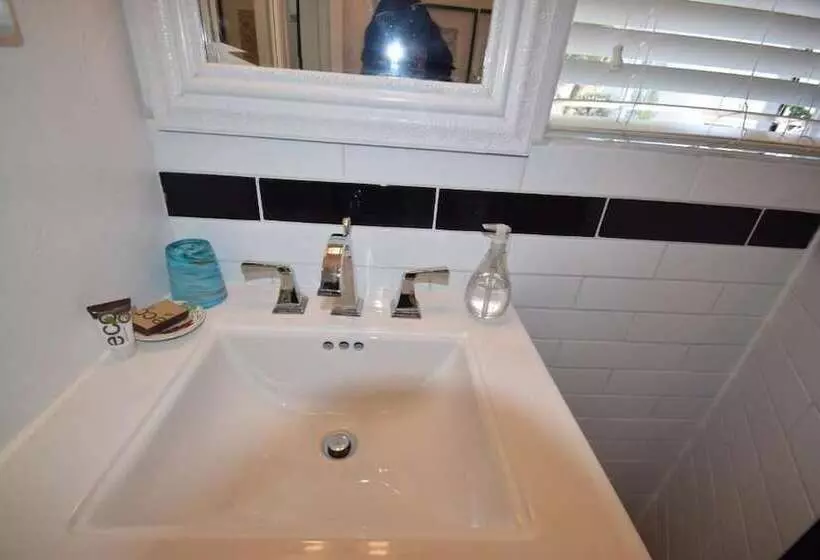 ペンション Beverly Hills Celebrity Home