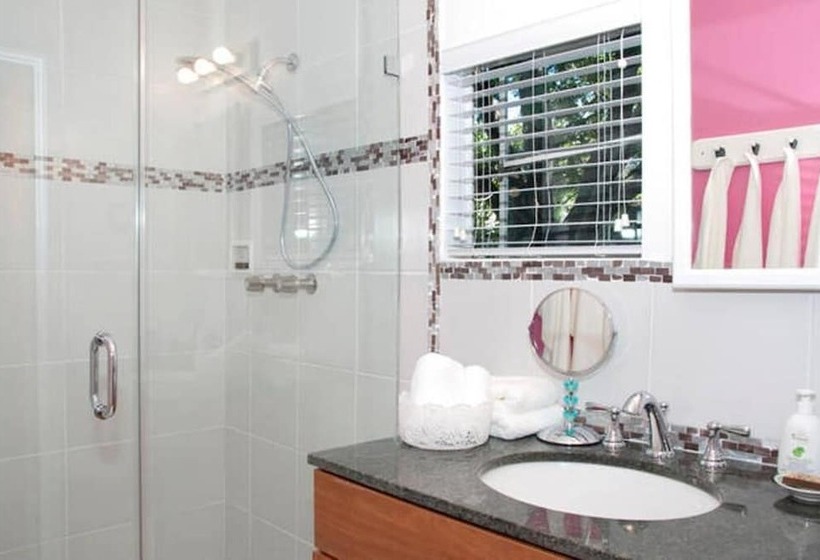 بنسيون Beverly Hills Celebrity Home