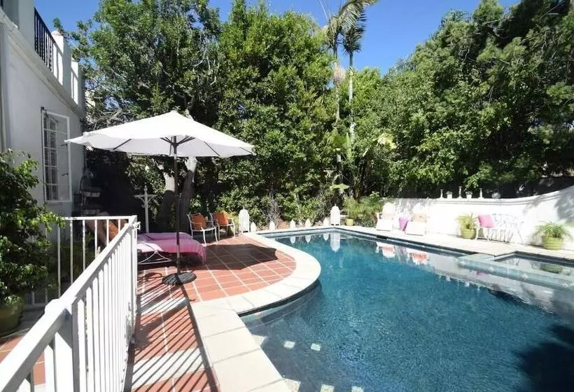 ペンション Beverly Hills Celebrity Home