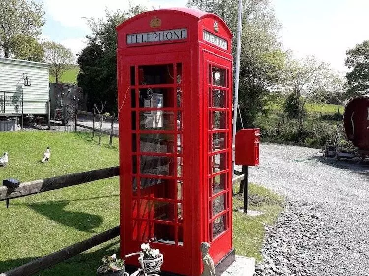 Rosie Traditional Gypsy Wagon