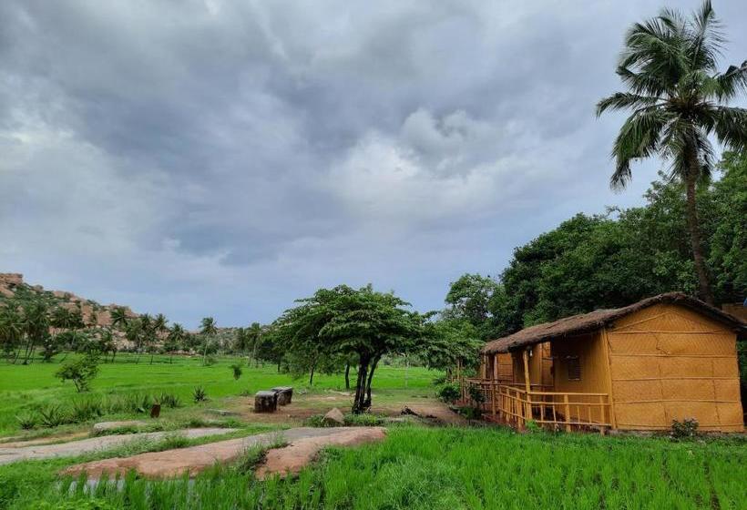 مبيت وإفطار Gowri Resort