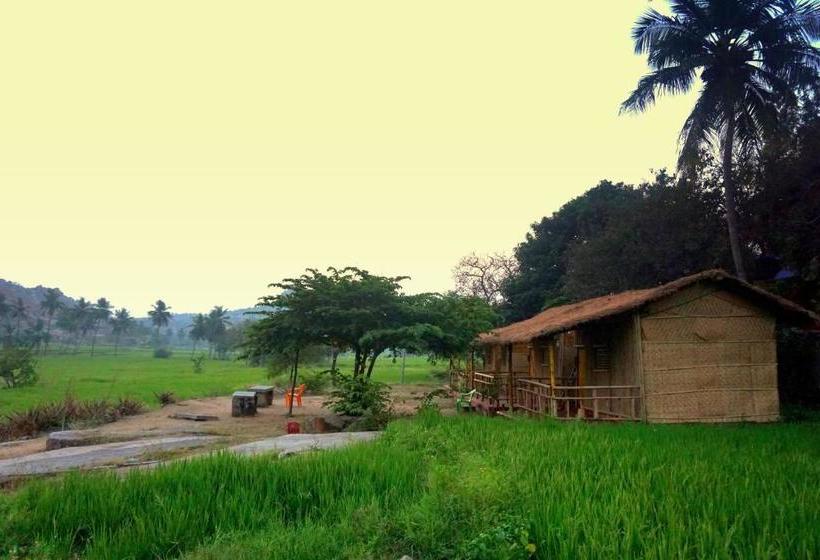 مبيت وإفطار Gowri Resort