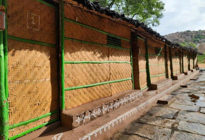 مبيت وإفطار Gowri Resort