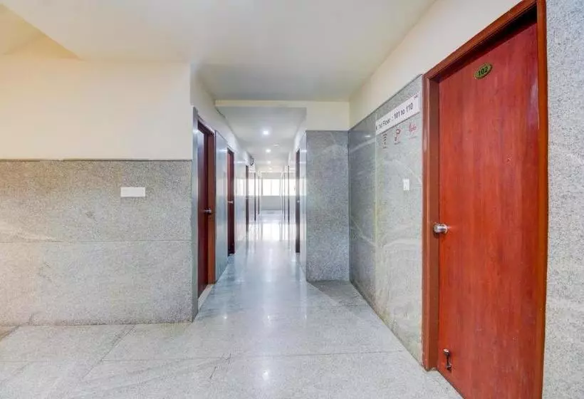 Hotel Nar Comforts [unit Of Narayani Guest House]
