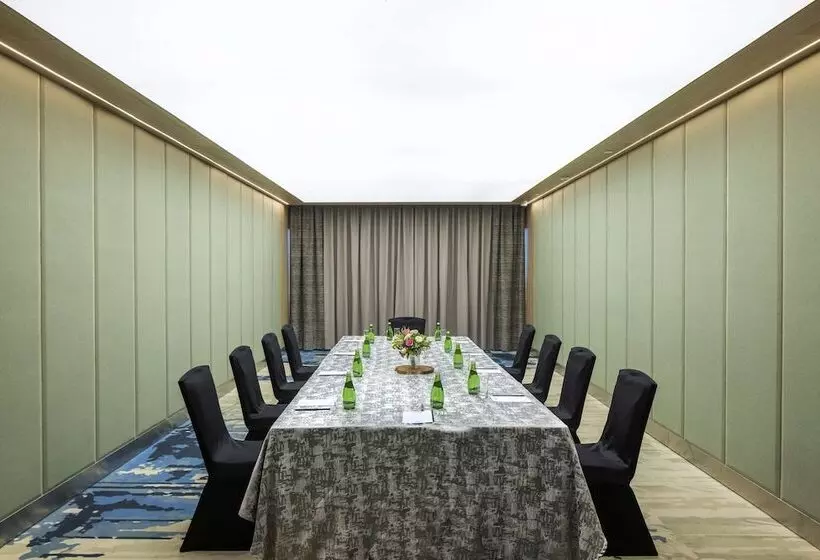 Hotelli Radisson Blu Mumbai International Airport