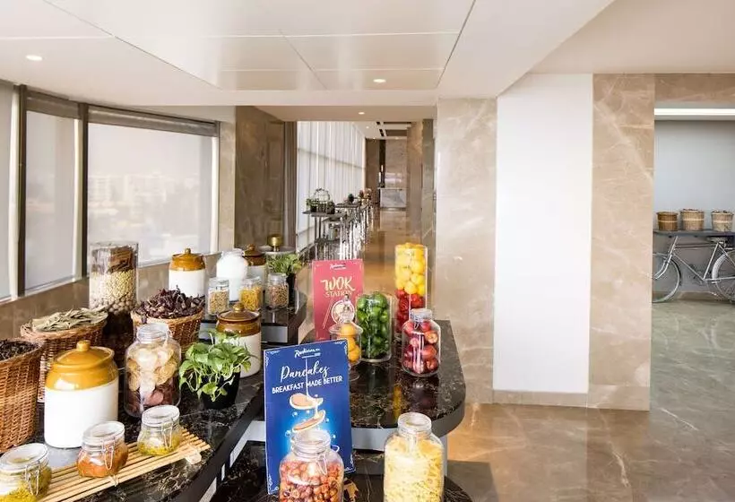 Hotelli Radisson Blu Mumbai International Airport