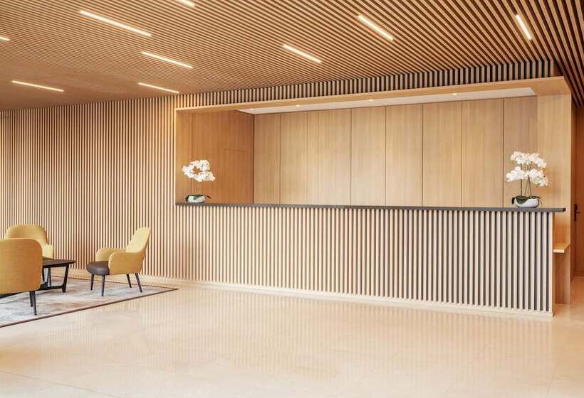 هتل Residhome Luxembourg Eschbelval