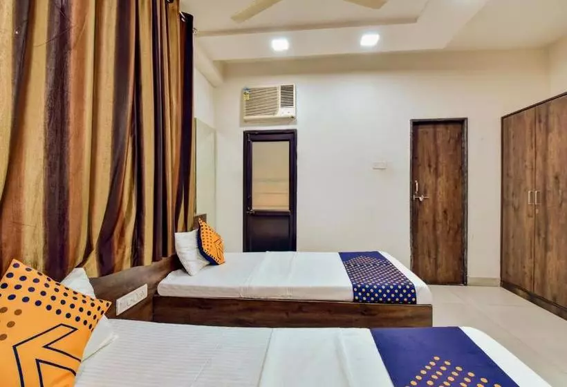 Hotelli Spot On 76315  Vip Homes