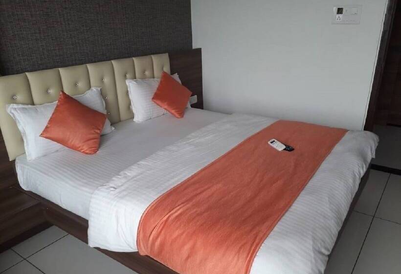 هتل Anjali Palace