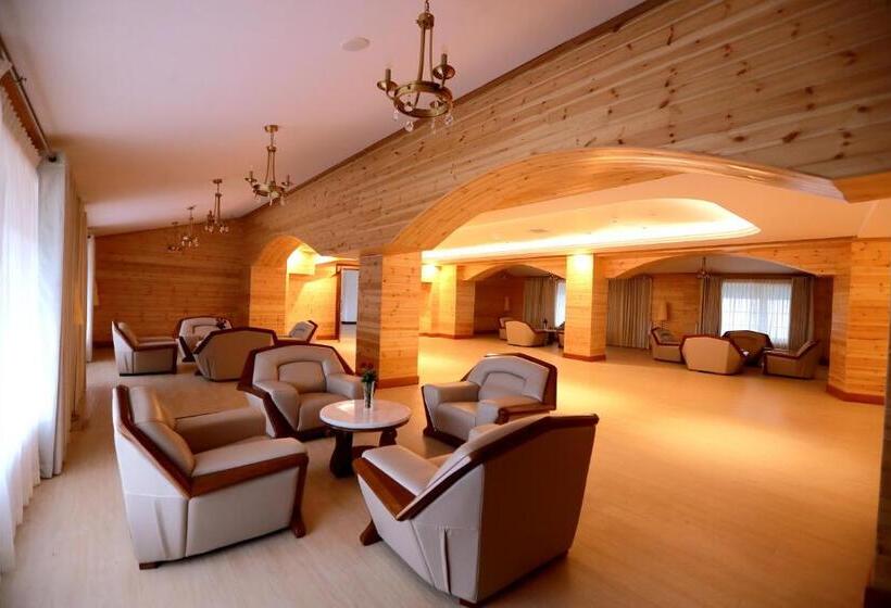 Araliya Red   Budget Friendly Hotel  Where You Find Stunning 360 Panoramic View Of Nuwara Eliya