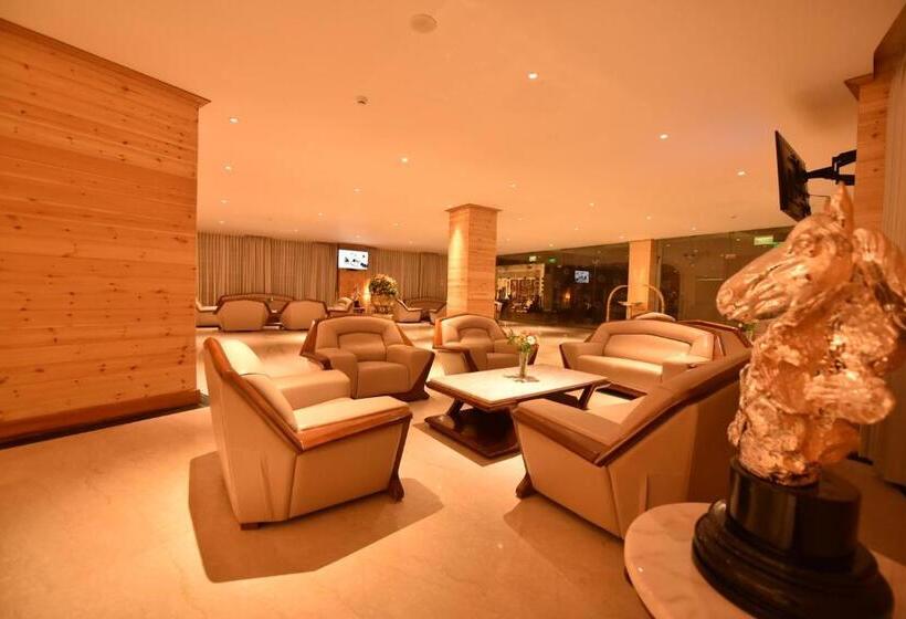 Araliya Red   Budget Friendly Hotel  Where You Find Stunning 360 Panoramic View Of Nuwara Eliya