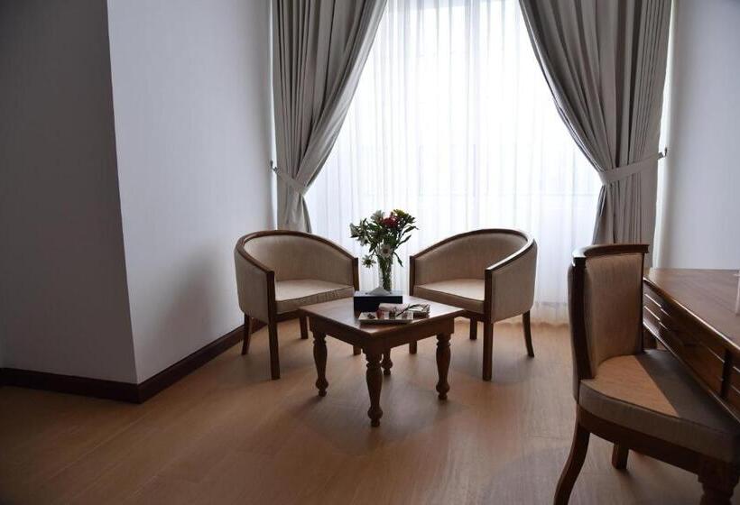 Araliya Red   Budget Friendly Hotel  Where You Find Stunning 360 Panoramic View Of Nuwara Eliya