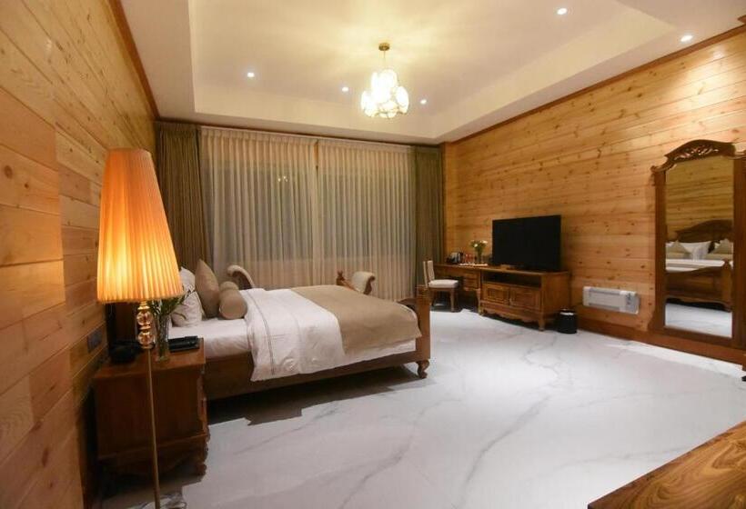 Araliya Red   Budget Friendly Hotel  Where You Find Stunning 360 Panoramic View Of Nuwara Eliya