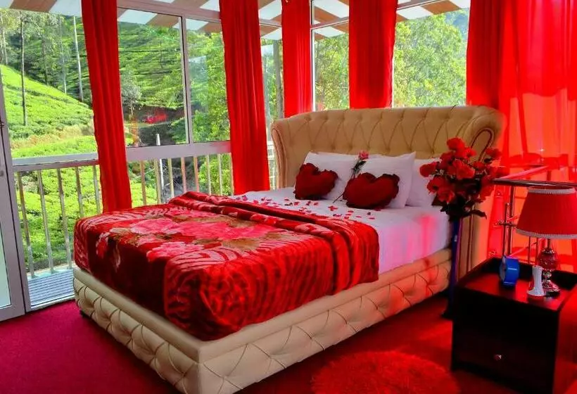 هتل Grand Adamspeak Cabana Suite