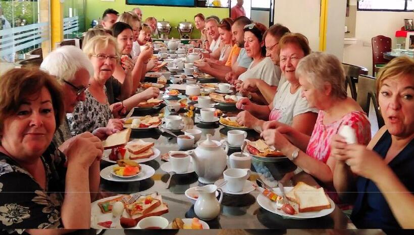 Hotel Grand Adamspeak Cabana Suite