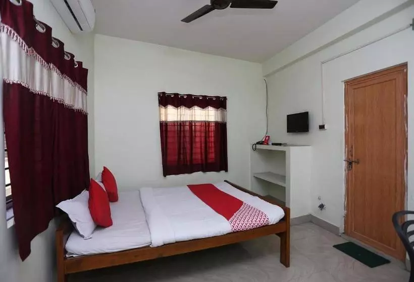 Hotelli Oyo 27733 Asansol Inn