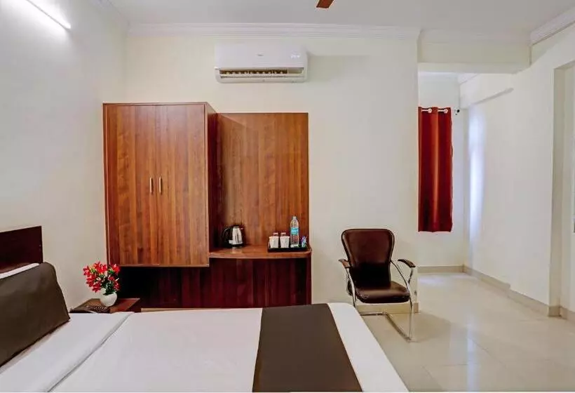 هتل O Shiridi Residency Near Birla Mandir
