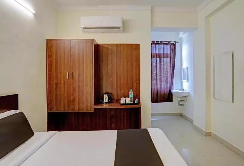 هتل O Shiridi Residency Near Birla Mandir