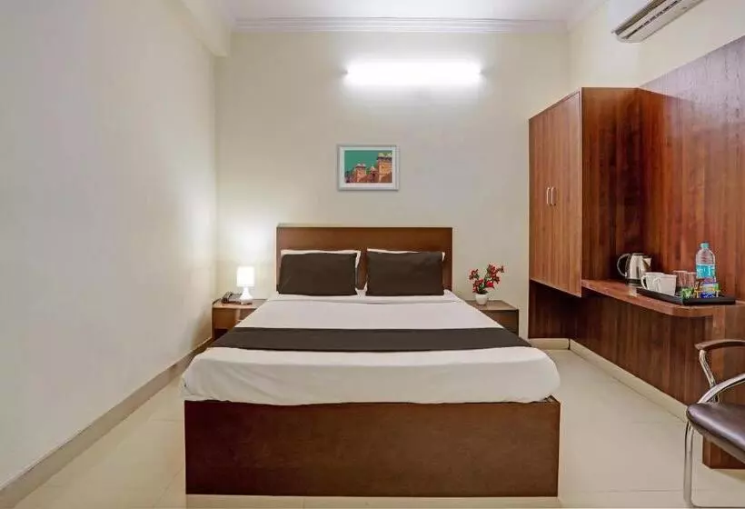 هتل O Shiridi Residency Near Birla Mandir