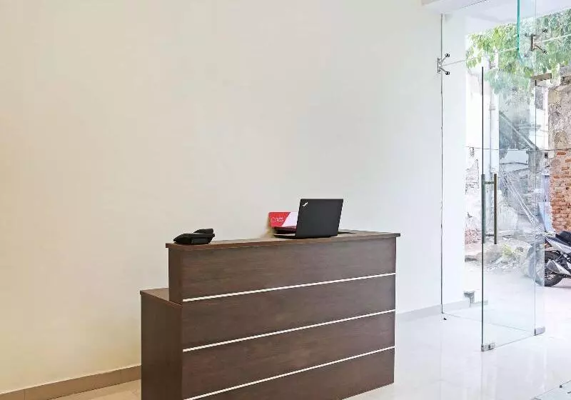 هتل O Shiridi Residency Near Birla Mandir