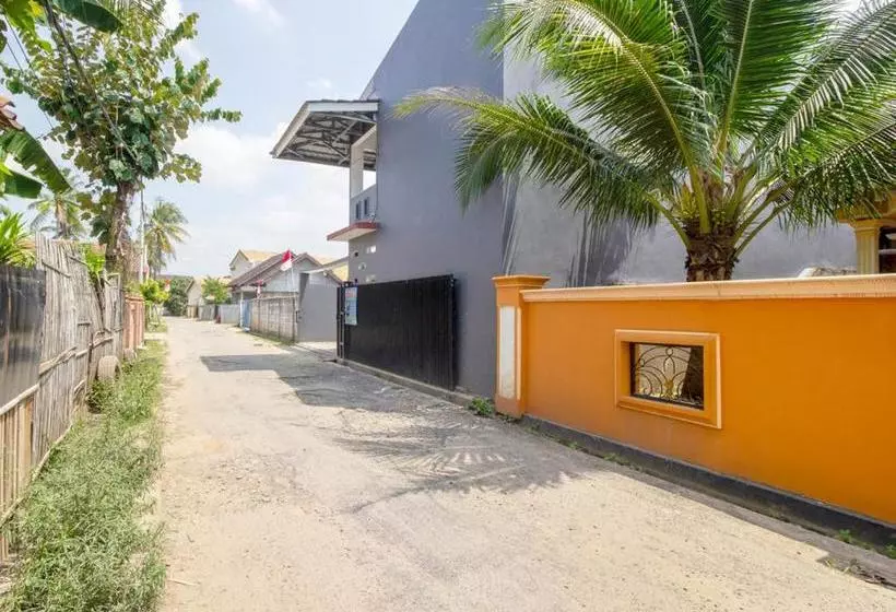 ホテル Oyo 3751 Sejahtera Residence Syariah
