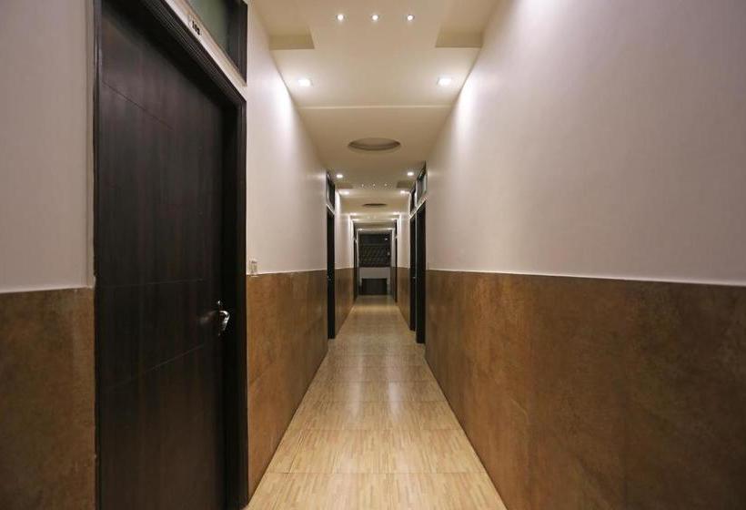 ホテル Oyo 5449  Sbd Guest House