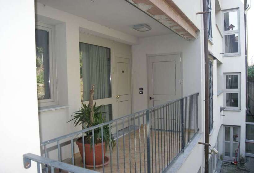 בית מלון כפרי Parini