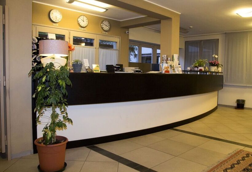 בית מלון כפרי Parini