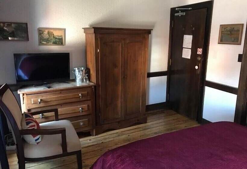 בית מלון כפרי The Olde Angel Inn