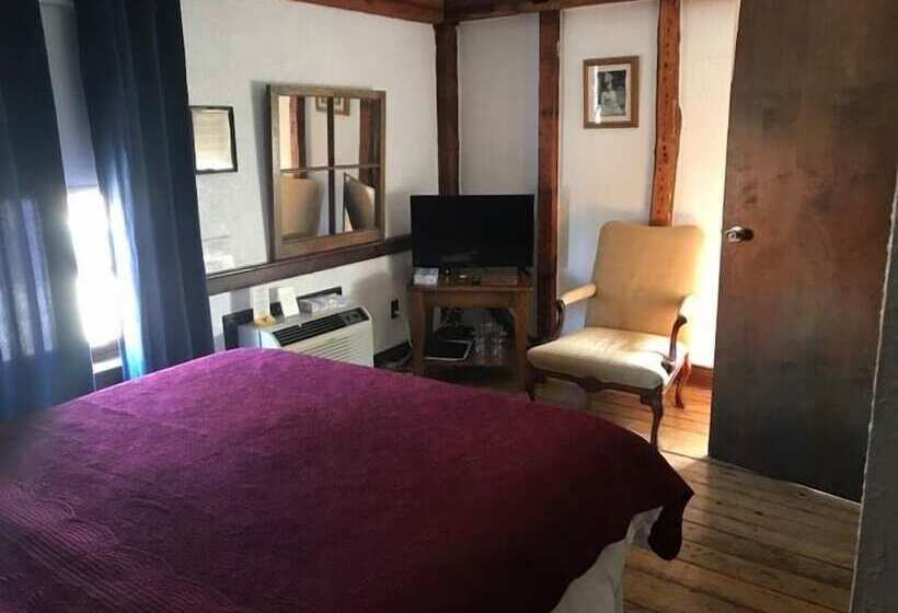 בית מלון כפרי The Olde Angel Inn