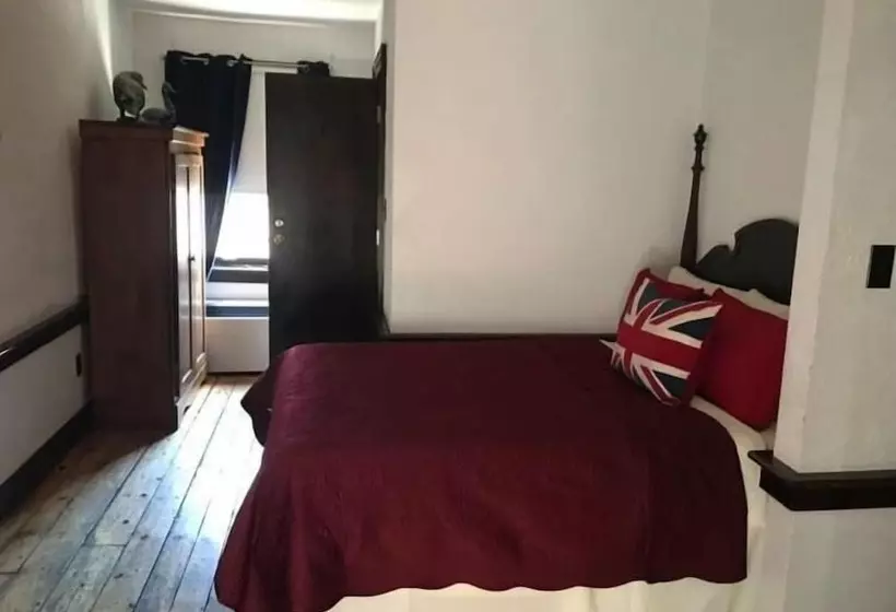 Hotelli The Olde Angel Inn