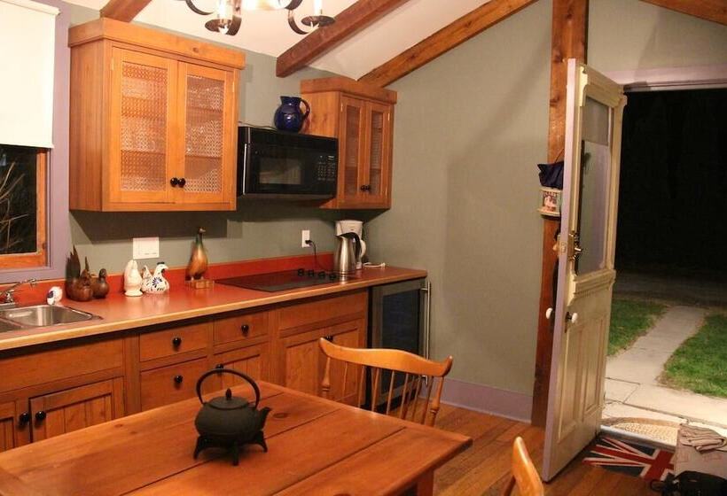 בית מלון כפרי The Olde Angel Inn