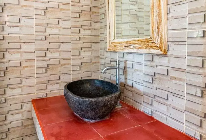 ペンション Dicky Guest House Batu Bolong