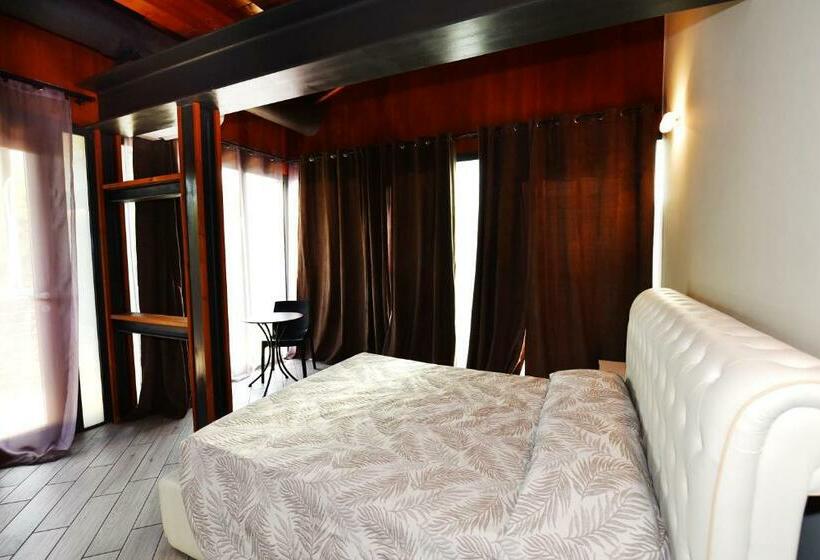 بنسيون La Terrazza Sul Lago