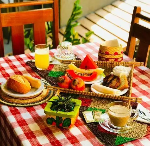 Pensão Pousada Flora