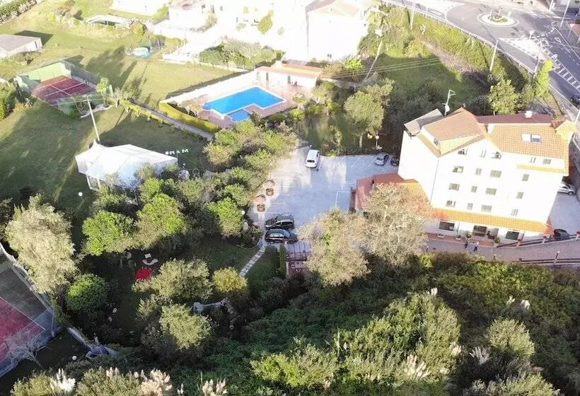 Отель Cabo Festiñanza