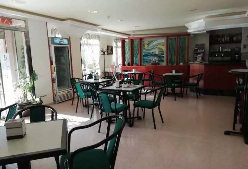 Отель Cabo Festiñanza