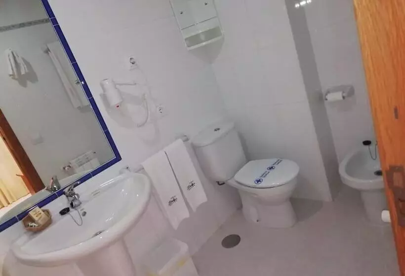 Отель Cabo Festiñanza