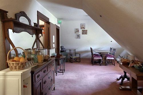 فندق College Inn