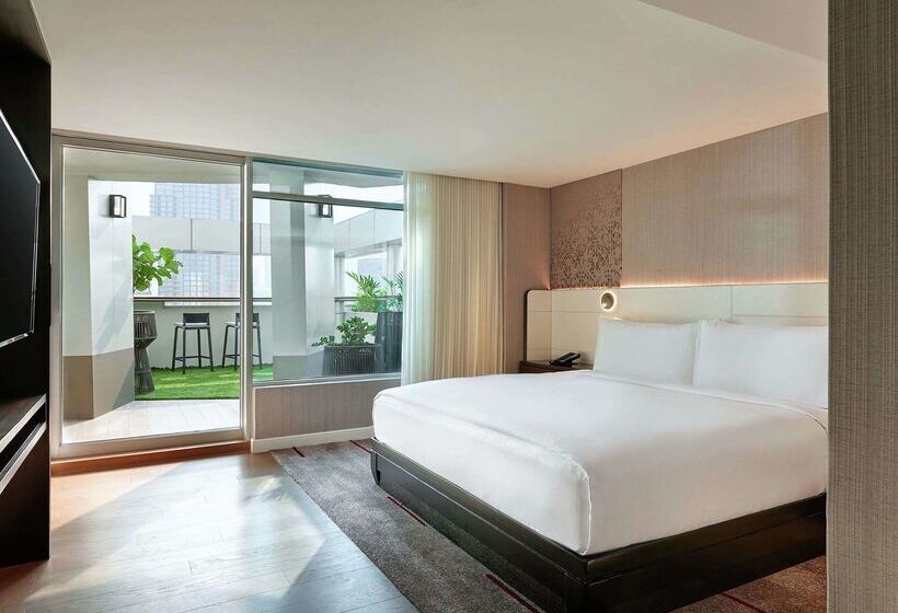 هتل Doubletree By Hilton Bangkok Ploenchit