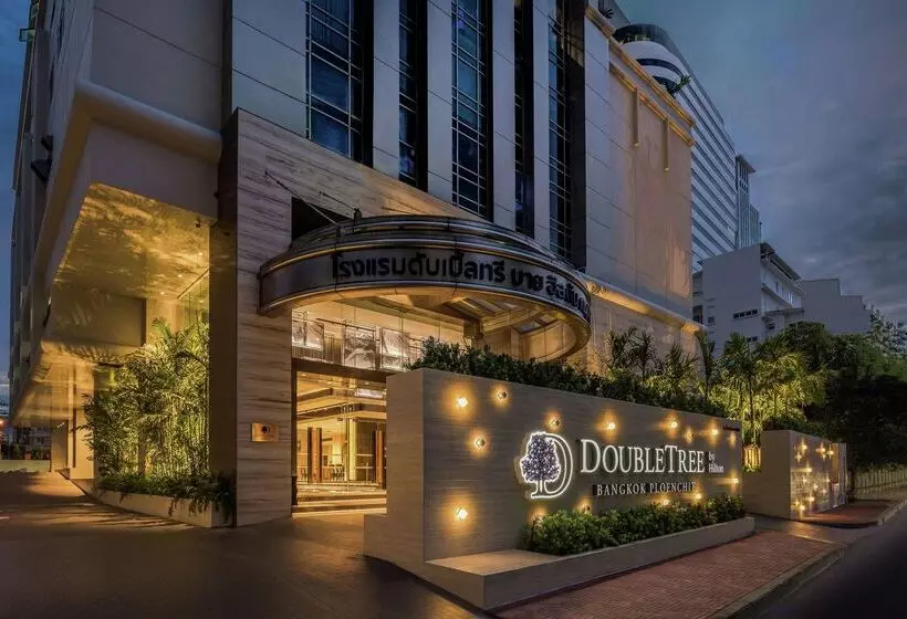 Szálloda Doubletree By Hilton Bangkok Ploenchit