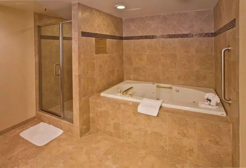 هتل Doubletree By Hilton Los Angeles Rosemead