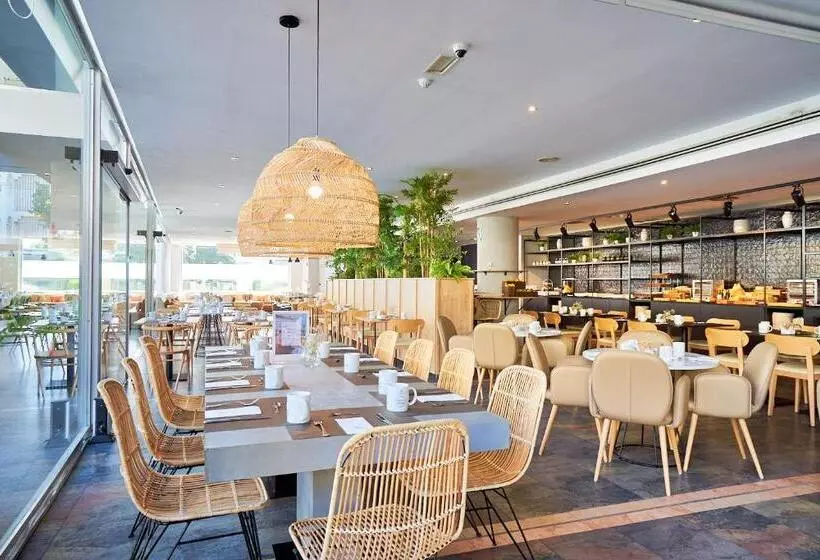 Отель Eurostars Málaga